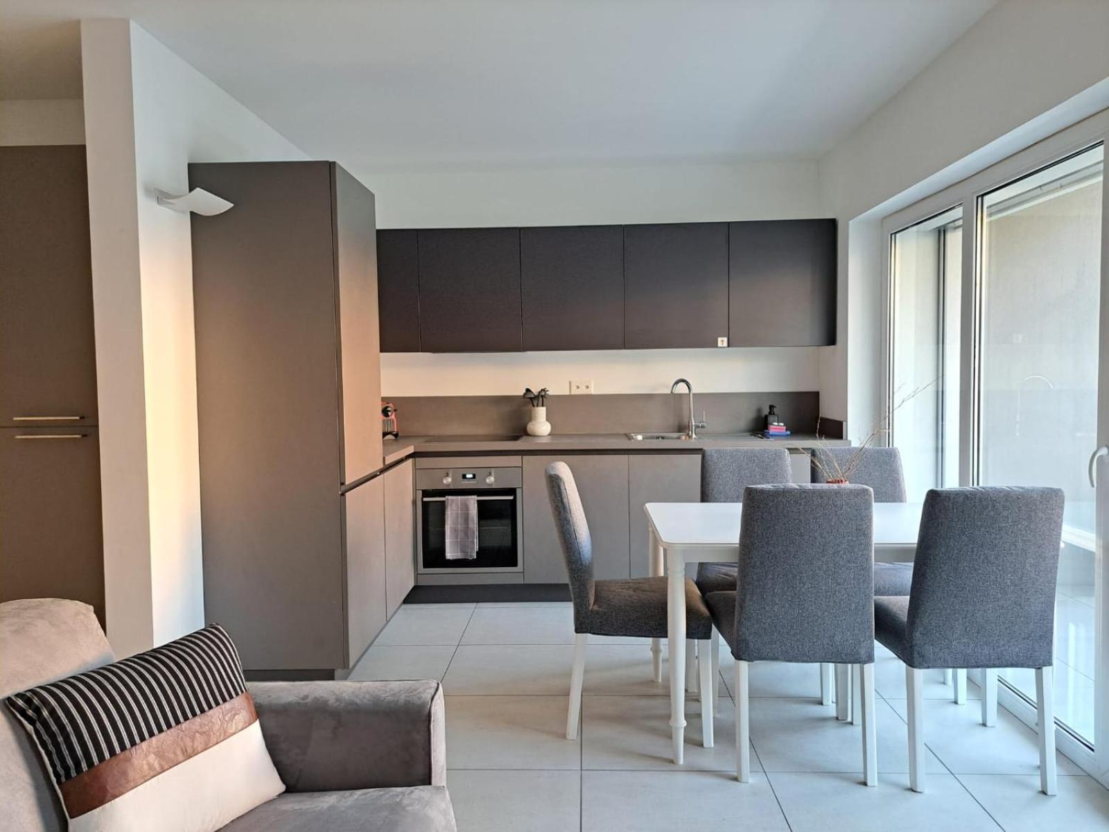 Urban Residence By Quokka 360 - Modern Apartments In Lugano Buitenkant foto